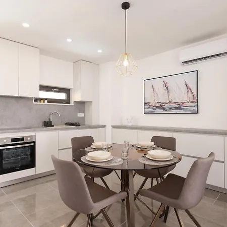 Marilla Appartamento *